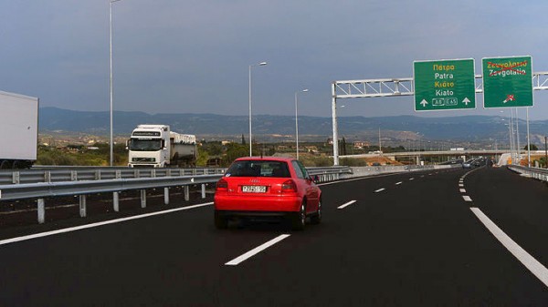 Προσωρινές κυκλοφοριακές ρυθμίσεις στην Πατρών - Κορίνθου