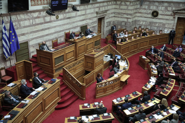 Πρόταση μομφής: Η ώρα της ψηφοφορίας