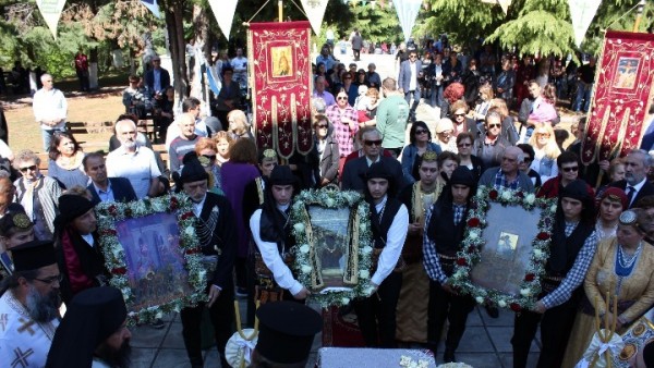 Για πρώτη φορά το &quot;αντάμωμα&quot; τριών ιστορικών εικόνων από το Πόντο