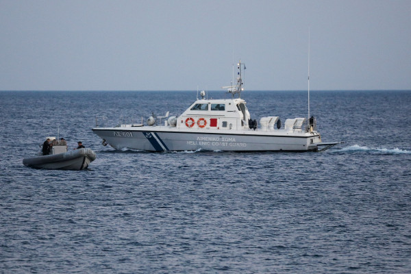 Τραγωδία στο Πόρτο Χέλι: Διέφυγε ο χειριστής του φουσκωτού - Αναζητείται από τις αρχές