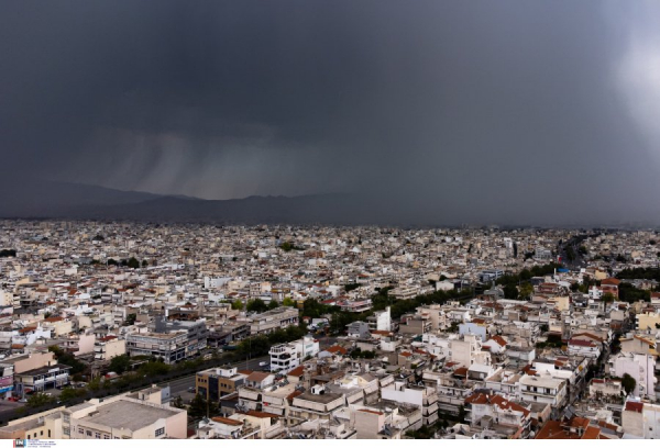 Αλλάζει ο καιρός το μεσημέρι: Βροχές, καταιγίδες και χαλάζι φέρνει η ψυχρή λίμνη