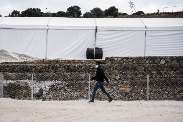 Παράνομη μετανάστευση στη Ρόδο: Νομιμοποιούσαν αλλοδαπούς με εικονικά σύμφωνα συμβίωσης