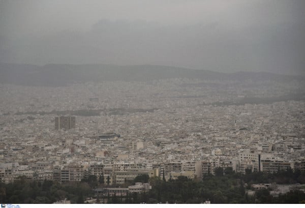 Καιρός: Βροχές και αφρικανική σκόνη την Παρασκευή 23/4