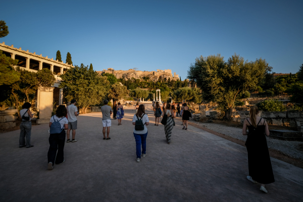 Το ΑΙ «φιλοσοφεί» στην Αρχαία Αγορά - Ένας διαφορετικός περίπατος στα βήματα του Σωκράτη