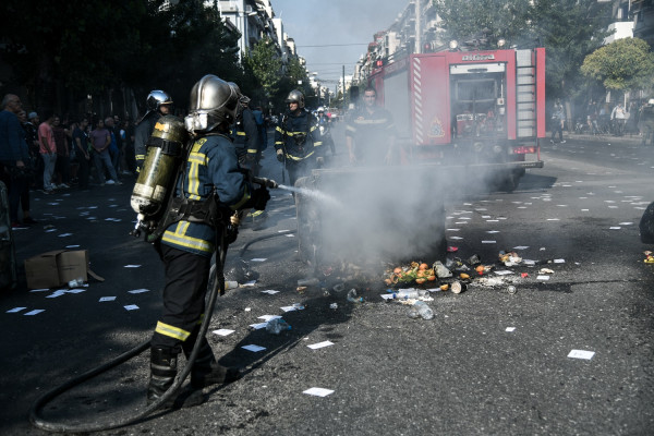 ΕΛΑΣ για επεισόδια στην ΑΣΟΕΕ: Φτάσαμε στο σημείο και δεχτήκαμε επίθεση με πέτρες και άλλα αντικείμενα