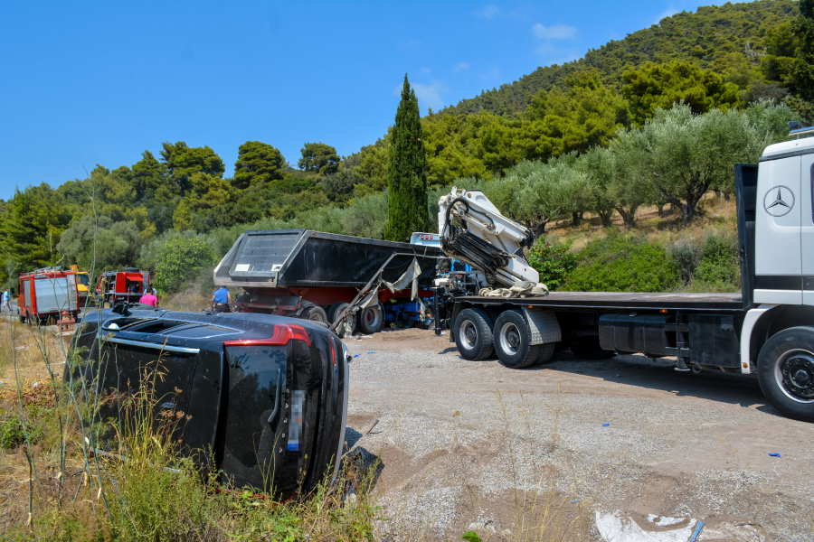 Τροχαίο στην Κυπαρισσία – Δύο πατεράδες με τις κόρες τους τα 4 θύματα