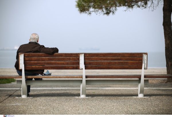 Πέφτει η θερμοκρασία αύριο αλλά παραμένει «καλός» ο καιρός