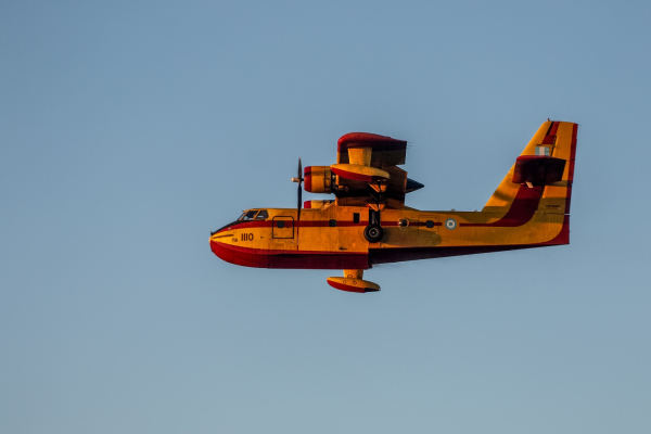 «Μύλος» με το ελληνικό Canadair στην Κύπρο, «ήρθε με βλάβη» - Διαψεύδει η Αθήνα