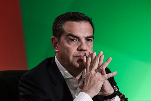 Ο ΣΥΡΙΖΑ πετάει το γάντι για το προσφυγικό, την Κυριακή η προεκλογική διακαναλική του Αλέξη Τσίπρα