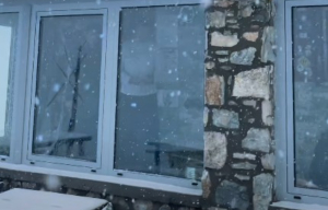 Τα πρώτα χιόνια στον Όλυμπο είναι γεγονός: Εντυπωσιακές εικόνες
