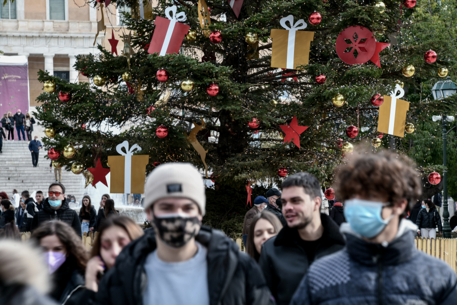 Τι φέρνει το 2022 για τους ανεμβολίαστους - Η βεντάλια των μέτρων που θ&#039; ανοίξει η κυβέρνηση (βίντεο)