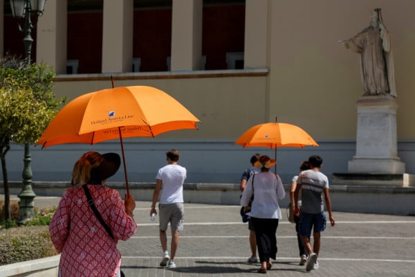 Καιρός:  Στα ύψη η θερμοκρασία με 39αρια σήμερα  - Ισχυρά μποφόρ στο Αιγαίο