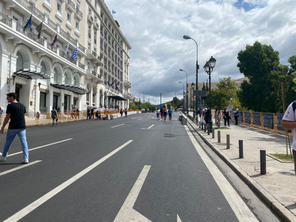 Ράλι Ακρόπολης: «Άδεια η πόλη, που πήγαν όλοι»