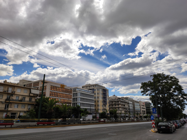 Καιρός σαν άνοιξη και σήμερα - Μέχρι και τους 24 βαθμούς θα φτάσει ο υδράργυρος