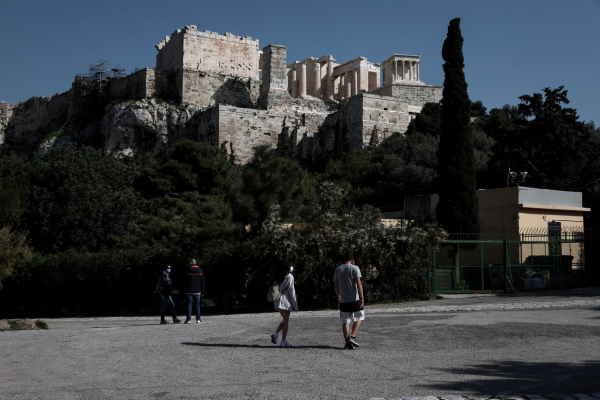 Καιρός ασανσέρ: Άνοδος θερμοκρασίας και ηλιοφάνεια σε όλη τη χώρα το Σάββατο