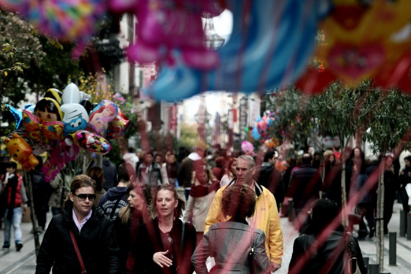 Πάσχα 2019: Πότε ξεκινάει το εορταστικό ωράριο στα καταστήματα