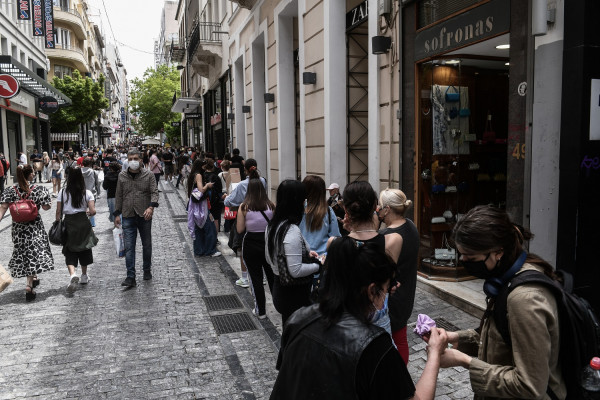 Κορονοϊός: 2.812 τα κρούσματα σήμερα, 63 οι νεκροί, 639 οι διασωληνωμένοι