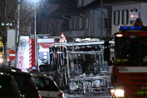 Ελβετία: Οι Αρχές αποκλείουν τρομοκρατική ενέργεια για την φωτιά στο λεωφορείο