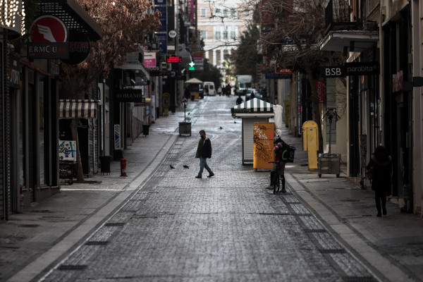 Πάνω από 1000 τα κρούσματα σήμερα, στα ύψη οι διασωληνωμένοι, 39 νεκροί το τελευταίο 24ώρο