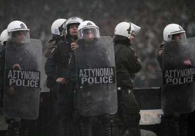 Επίθεση με μολότοφ σε διμοιρία των ΜΑΤ