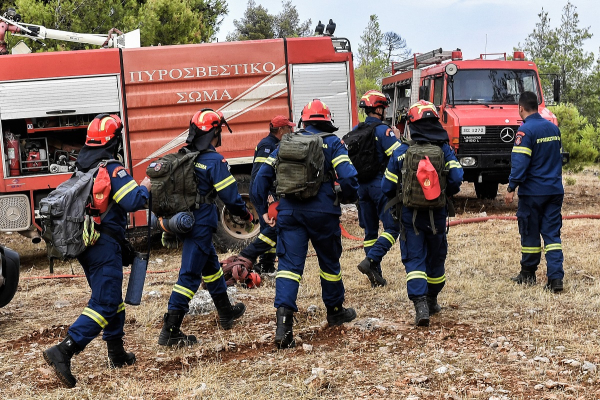 Φωτιά στην Ηλεία: Με ακατάσχετη αιμορραγία ο πυροσβέστης - Μπήκε εσπευσμένα στο χειρουργείο