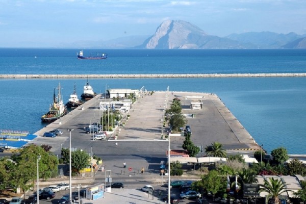 Πάτρα: 19χρονος έπεσε σε φωταγωγό