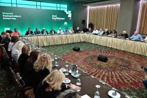 ΠΑΣΟΚ: Τα 29 νέα μέλη της Επιτροπής Διεύρυνσης – Μεταξύ αυτών και 4 πρώην βουλευτές