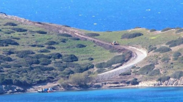 Ανοίγουν δρόμο σε νησίδα απέναντι από τα Ίμια οι Τούρκοι