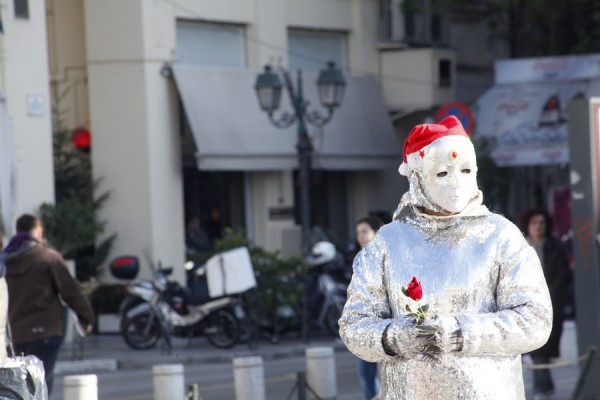 Πώς αμείβονται οι αργίες των εορτών - Πότε καταβάλλεται το δώρο Χριστουγέννων