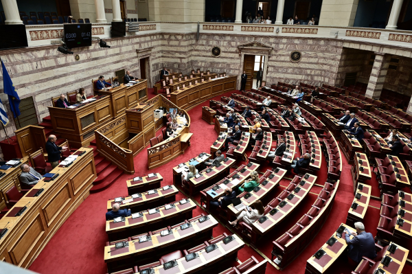 Υποκλοπές: Μπορεί να έρθει το πόρισμα του ΑΠ στη Βουλή; Οι διατάξεις, οι συσχετισμοί και οι επιδιώξεις