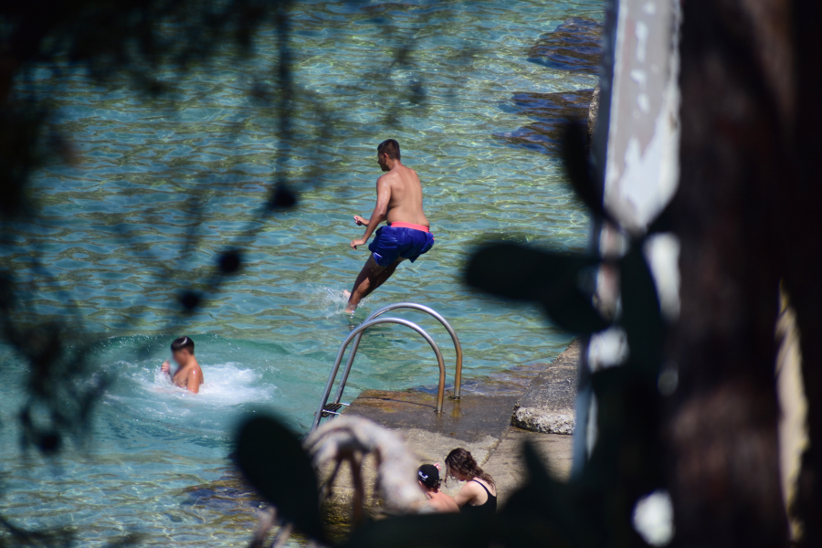 Καύσωνας με 40άρια αύριο σε πολλές περιοχές, αλλά και μεγάλος κίνδυνος φωτιάς