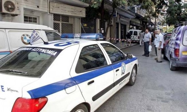 Μαρκόπουλο: Νέα στοιχεία - Η μητέρα μαχαίρωνε την κόρη της ενώ έτρεχε να ξεφύγει