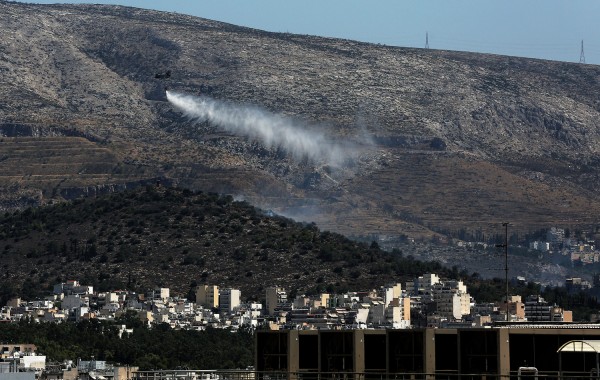 Υπό έλεγχο η πυρκαγιά στην Καισαριανή