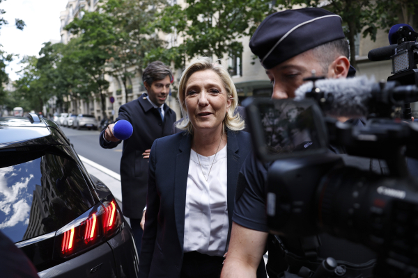 Τα σενάρια για την επόμενη ημέρα των γαλλικών εκλογών- 7 ερωτήσεις και απαντήσεις