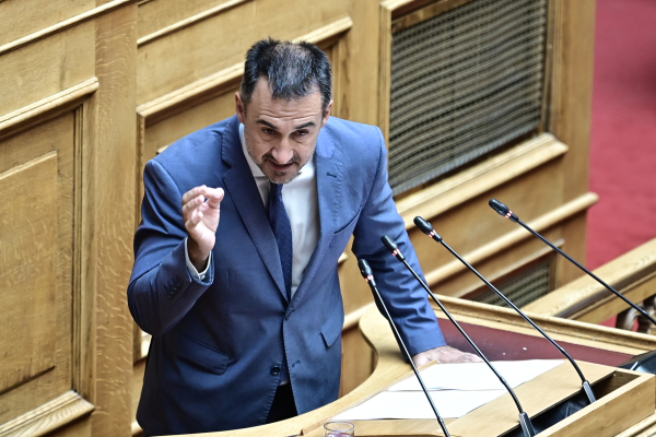 Χαρίτσης: Η κυβέρνηση επέλεξε τις τελευταίες μέρες κοινοβουλευτικής λειτουργίας για να φέρει νομοσχέδια κρίσιμα και καταστροφικά