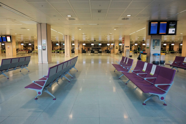 Μεθυσμένος προκάλεσε συναγερμό στο αεροδρόμιο της Ίμπιζα - Έκλεισε για σχεδόν μία ώρα