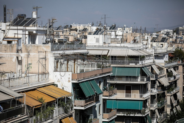 «Εξοικονομώ κατ&#039; οίκον»: Νέου τύπου πρόγραμμα στα σχέδια του Υπουργείου Περιβάλλοντος