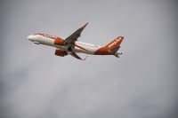 H Easy Jet μηνύει συγκρότημα για κλοπή του εμπορικού της σήματος