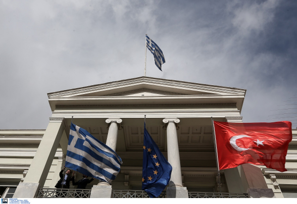 Ελληνοτουρκικά: Συμφωνία Δένδια - Γιουλέρ να συζητήσουν τα ΜΟΕ στο Βίλνιους
