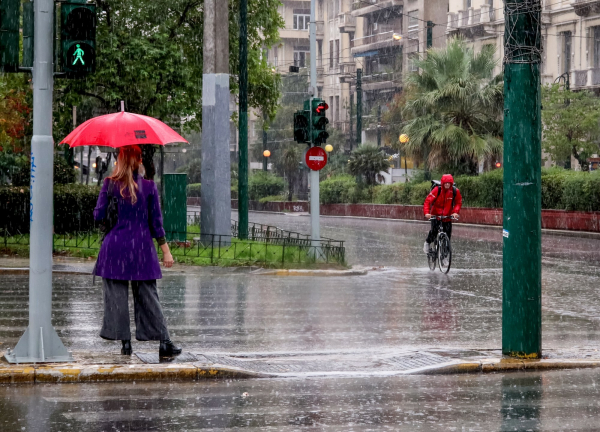 Έρχεται δύσκολο Σαββατοκύριακο, τι καιρό θα κάνει την 28η Οκτωβρίου