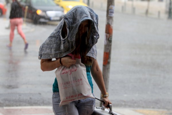 Φθινοπωρινό το σκηνικό του καιρού σήμερα