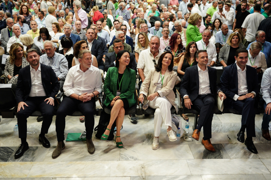 ΠΑΣΟΚ: Η στρατηγική των «έξι» για το debate