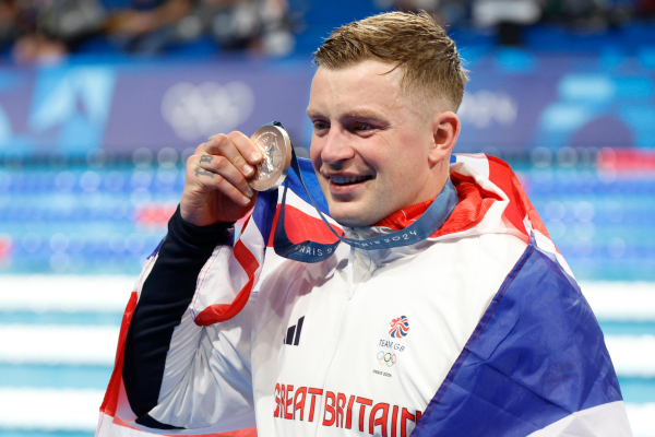 Adam Peaty - Παρίσι 2024: «Αθλητές των Ολυμπιακών Αγώνων βρήκαν σκουλήκια στο φαγητό τους»