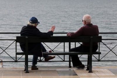 Η 35ετία σώζει από την αύξηση των ορίων ηλικίας συνταξιοδότησης, ποιες κατηγορίες εργαζομένων δεν θίγονται