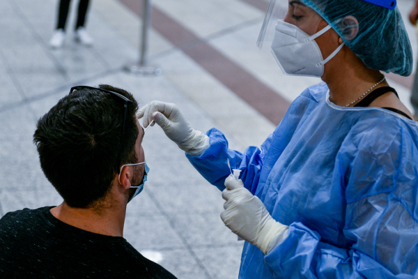 Μετάλλαξη Δέλτα: Βρέθηκαν 67 νέα κρούσματα - Σε ποιες περιοχές εντοπίζεται περισσότερο