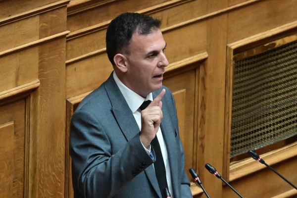 Γ.Καραμέρος: Ανακάλεσε τις αναφορές του για τον Π.Μαρινάκη