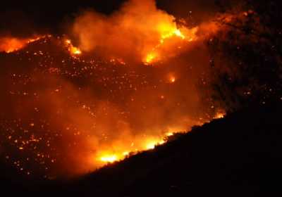 Σε ύφεση η πυρκαγιά στη Χίο