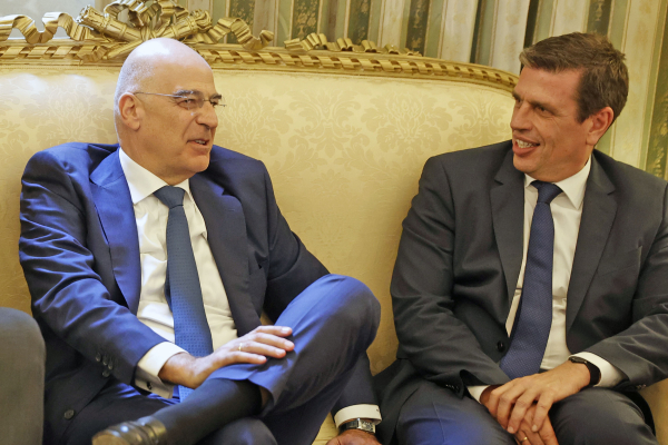Συμφωνεί με (κάποιες από) τις επισημάνσεις Δένδια ο Καιρίδης