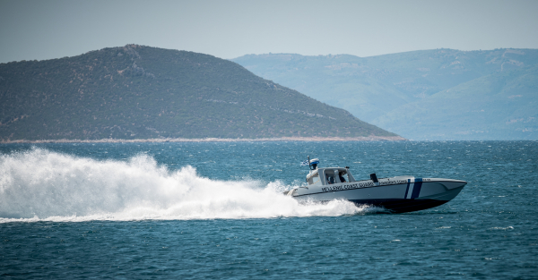 Συγκλονίζει ο φίλος του 15χρονου που τραυματίστηκε από ταχύπλοο, «φώναζα με όλη μου τη δύναμη»