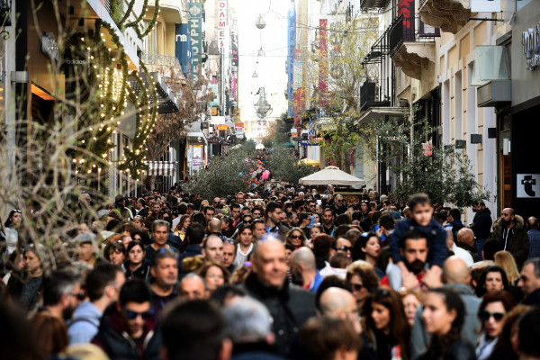 Ξεκινάει την Πέμπτη το εορταστικό ωράριο: Τι ώρα κλείνουν τα σούπερ μάρκετ παραμονή πρωτοχρονιάς και Χριστουγέννων